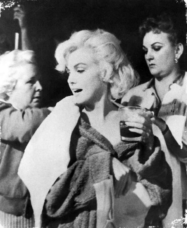 濒于崩溃剧照的剧照