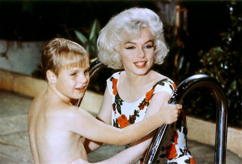 濒于崩溃剧照的剧照