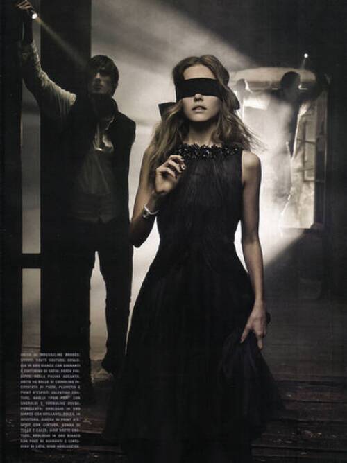 嗜血破晓剧照的剧照