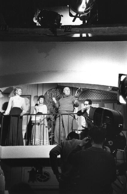 艾琳娜和她的男人们剧照的剧照