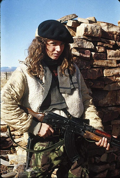 天狐入侵剧照的剧照