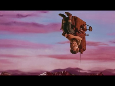 头朝下的生活剧照的剧照