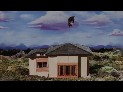 头朝下的生活剧照的剧照