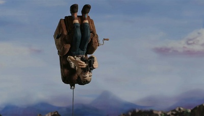 头朝下的生活剧照的剧照