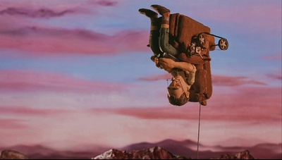 头朝下的生活剧照的剧照