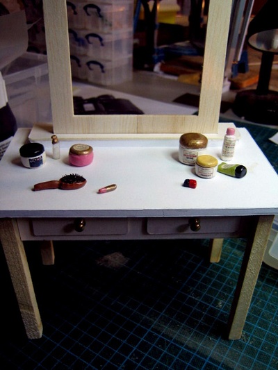 头朝下的生活剧照的剧照