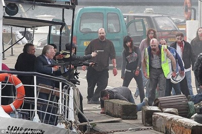 伦敦佬对抗活死人剧照的剧照