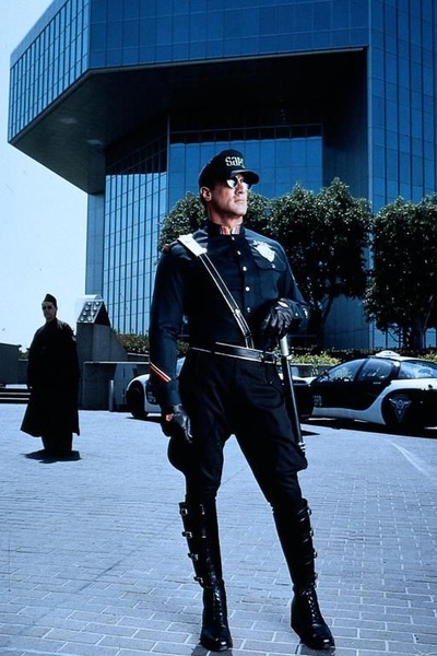 越空狂龙剧照的剧照