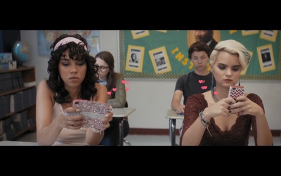 悲剧女孩剧照的剧照