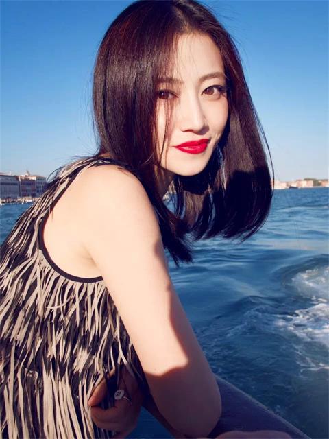 吻隐者剧照的剧照