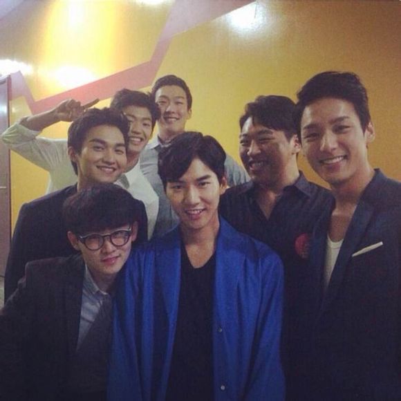 夜间飞行剧照的剧照