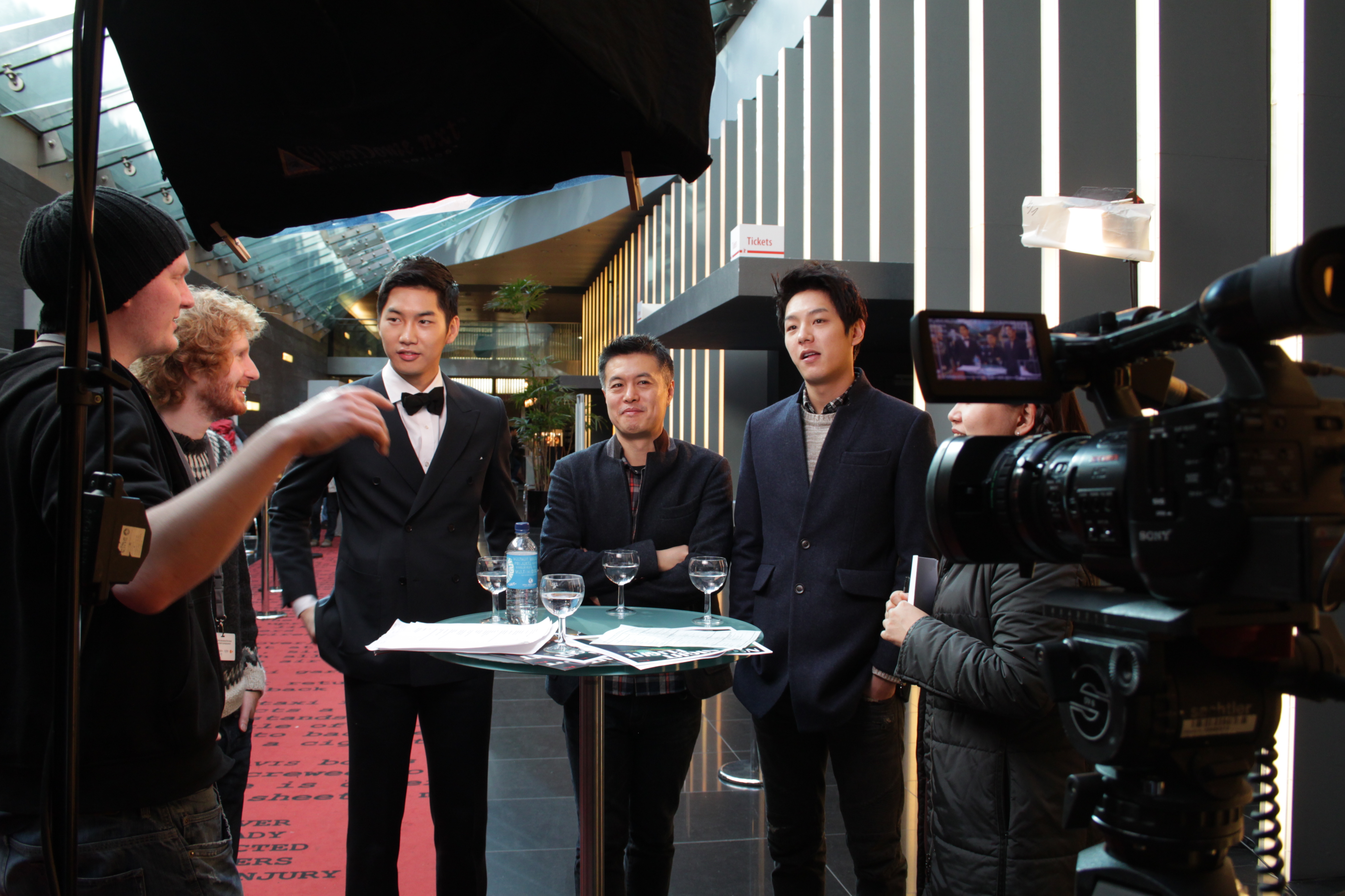 夜间飞行剧照的剧照