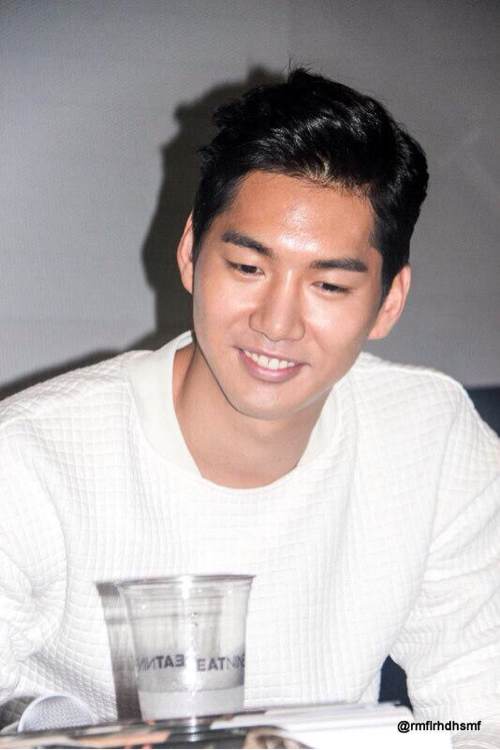 夜间飞行剧照的剧照