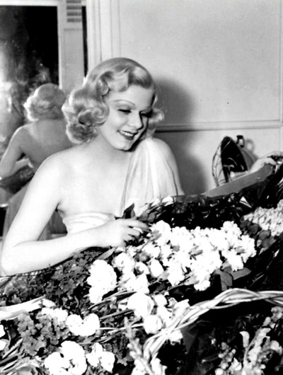 萨拉托加剧照的剧照