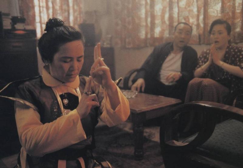 女黑侠黄莺剧照的剧照