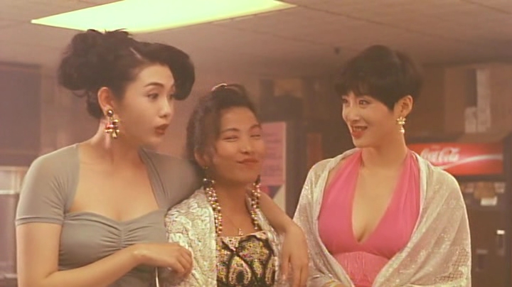 女黑侠黄莺剧照的剧照