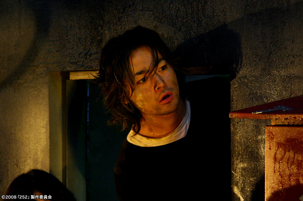 252生存者剧照的剧照