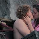 塔斯鲁波的手提箱剧照