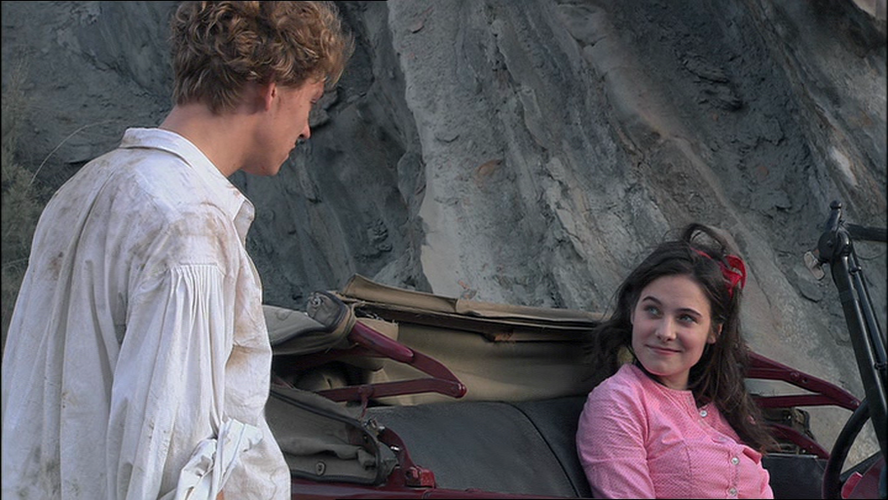 塔斯鲁波的手提箱剧照的剧照