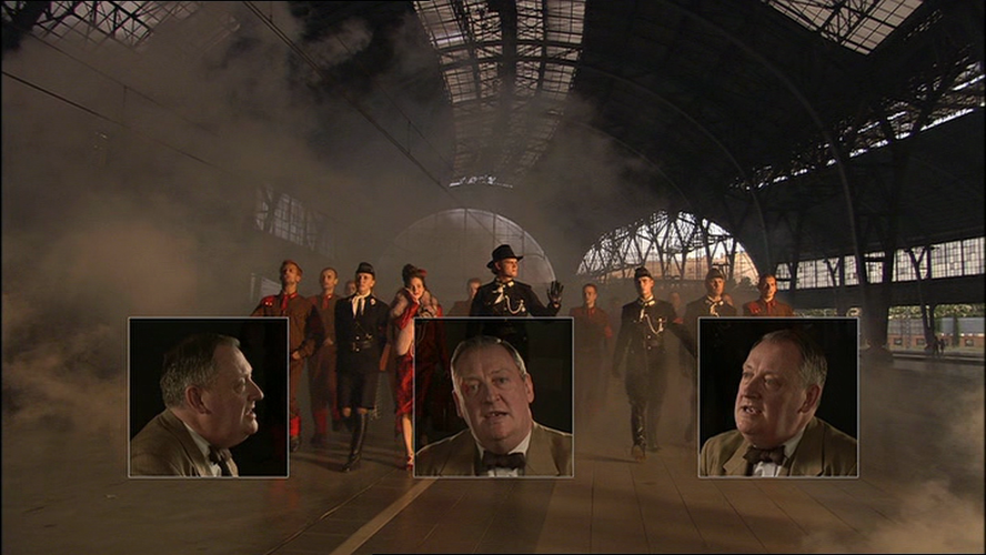 塔斯鲁波的手提箱剧照的剧照