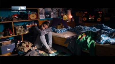 关于一个女孩剧照的剧照