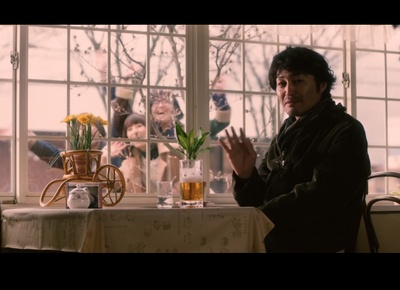 演员龟冈拓次剧照的剧照