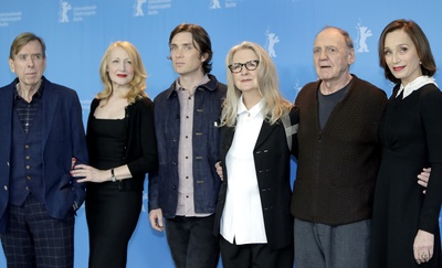 酒会剧照的剧照