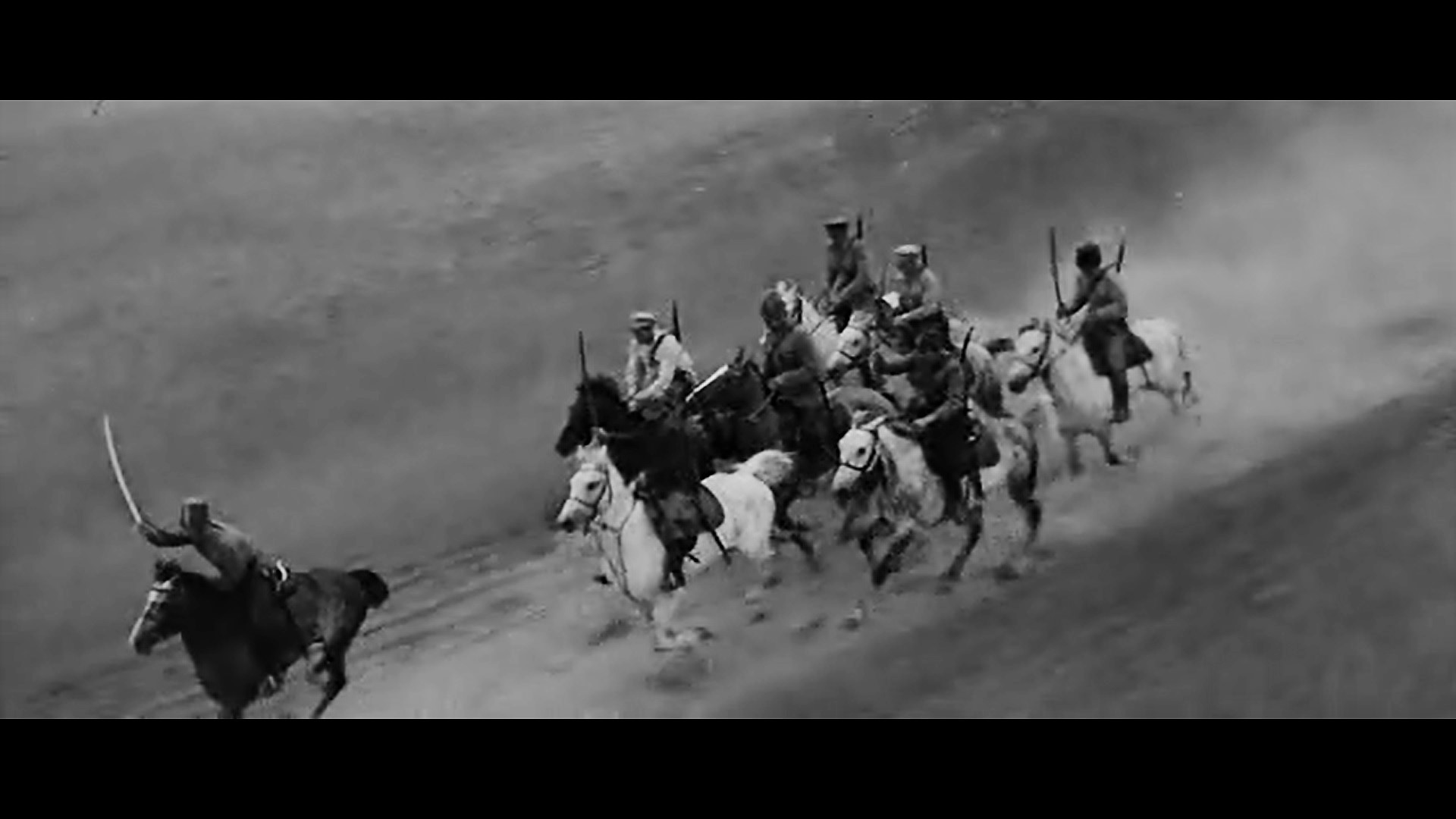 红军与白军剧照的剧照