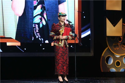 盛先生的花儿剧照的剧照