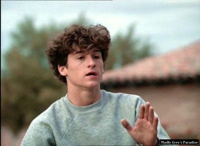 爱是非卖品剧照的剧照