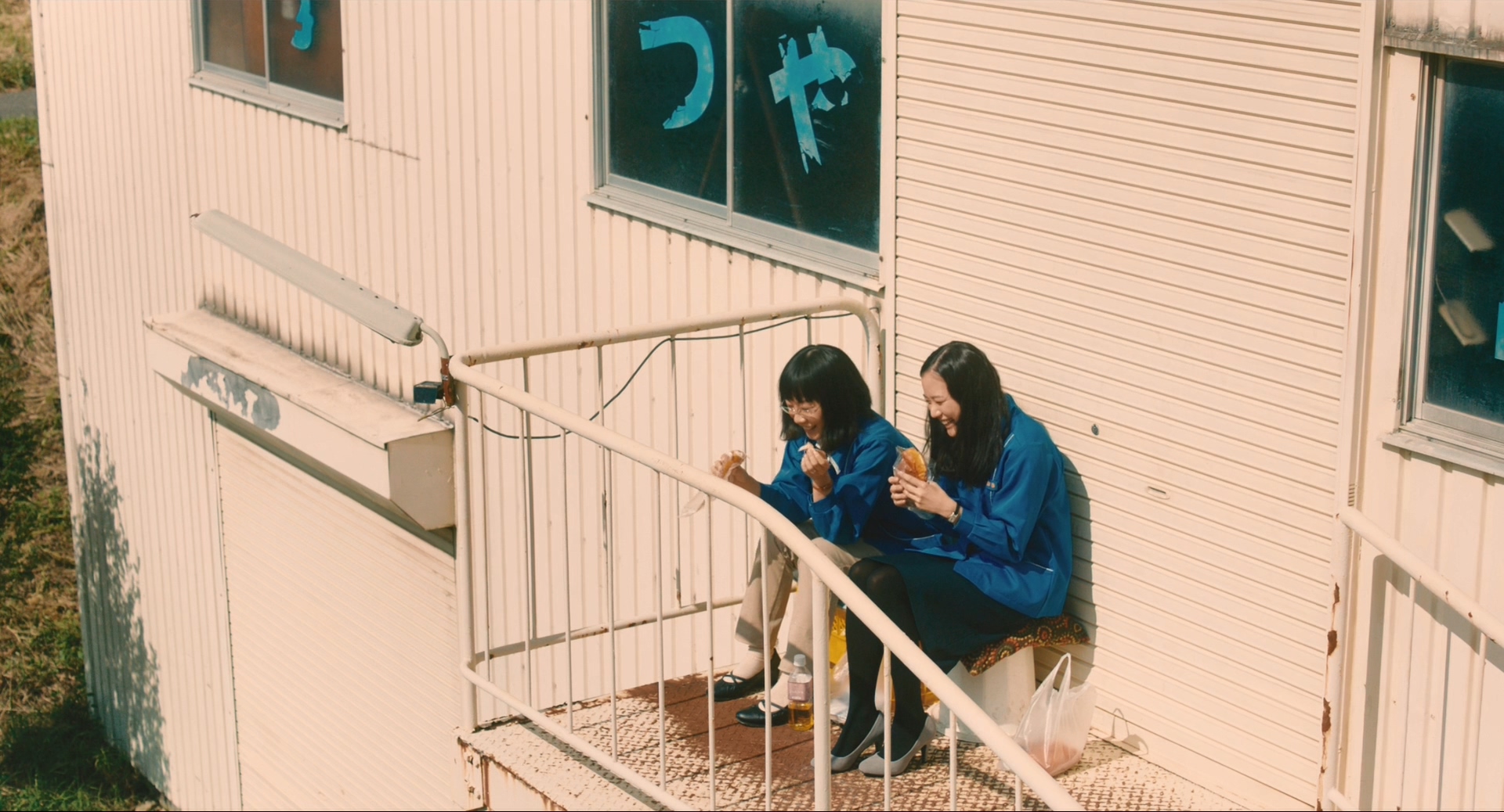 安昙春子下落不明剧照的剧照