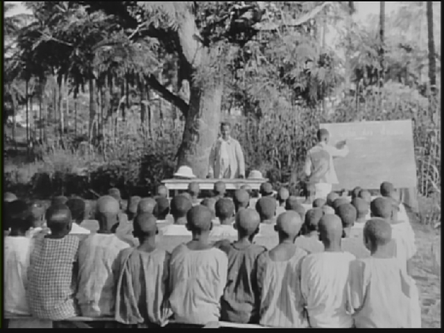 走出非洲剧照的剧照