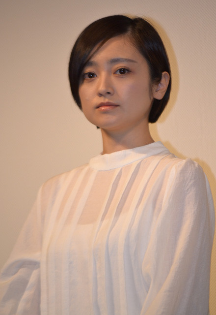 原野四十九日剧照的剧照