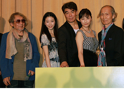 原野四十九日剧照的剧照