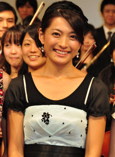 电影 Suite 光之美少女♪ 夺回来！连结内心的奇迹之音♪剧照的剧照