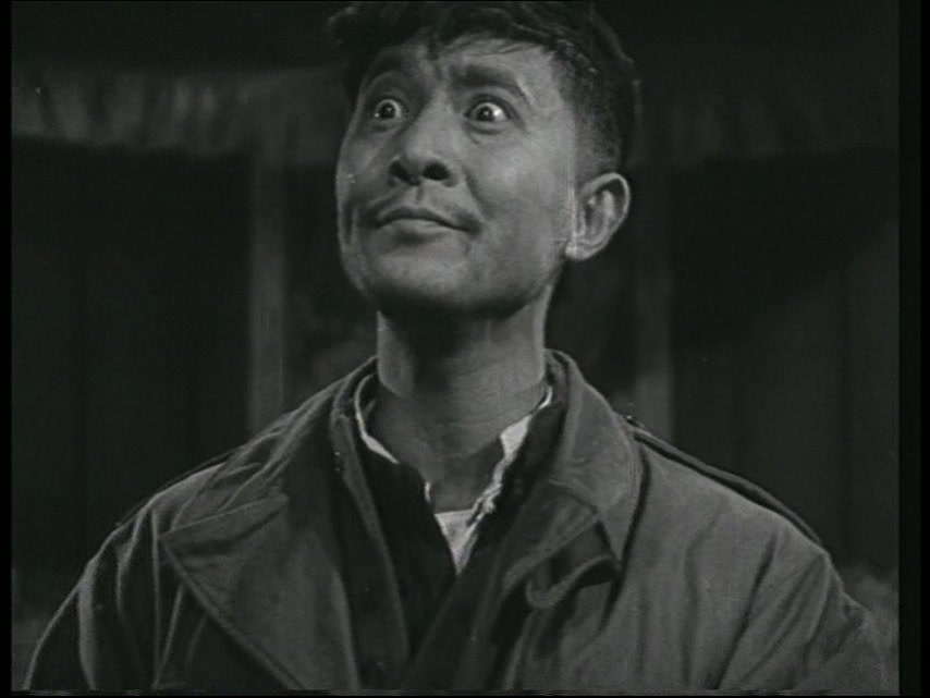 乌鸦与麻雀剧照的剧照