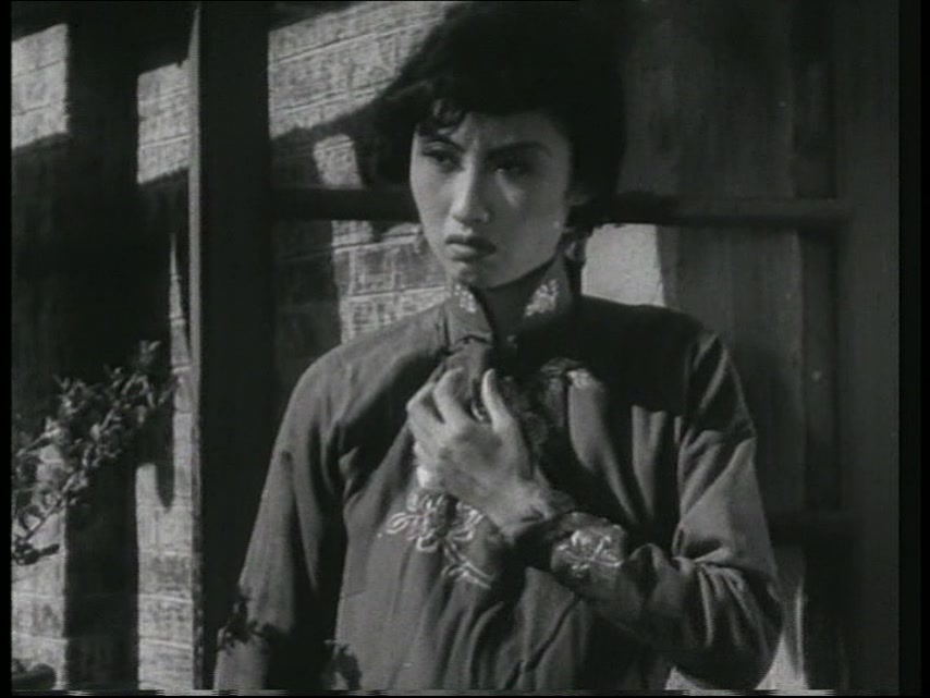 乌鸦与麻雀剧照的剧照