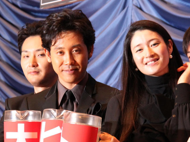 泡吧侦探剧照的剧照