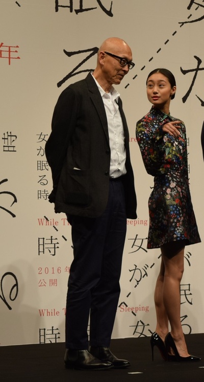 当女人沉睡时剧照的剧照