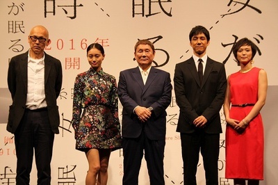 当女人沉睡时剧照的剧照