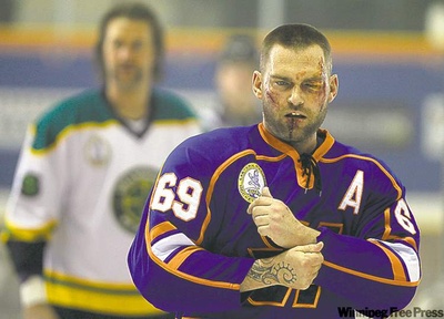 冰球坏小子剧照的剧照