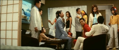 少女老大古丽拉剧照的剧照