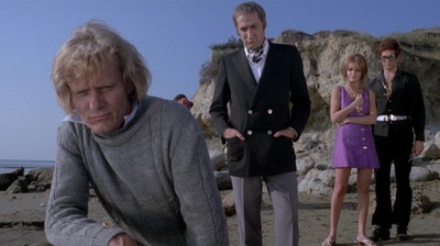 辣手娇娃剧照的剧照