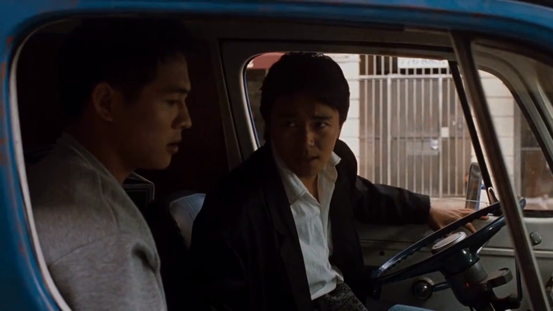 龙在天涯剧照的剧照