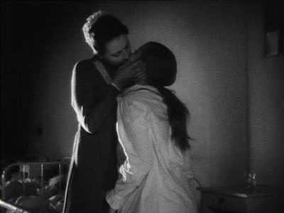 穿制服的女孩剧照的剧照