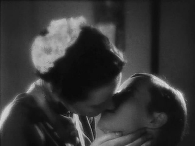 穿制服的女孩剧照的剧照