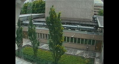 于特岛7月22日剧照的剧照