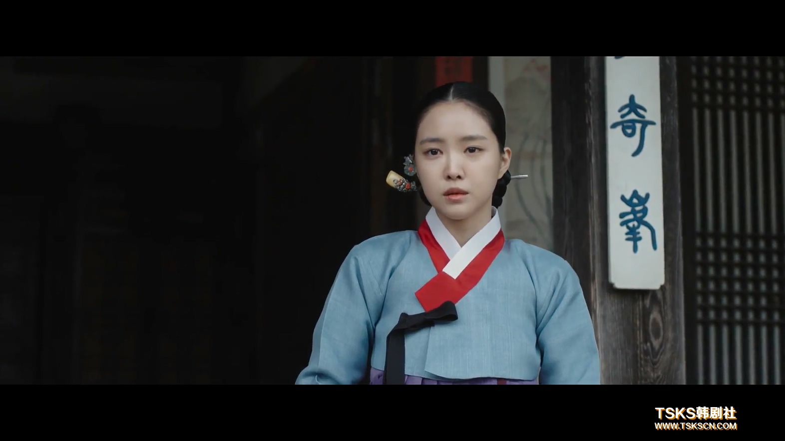 女哭声剧照的剧照