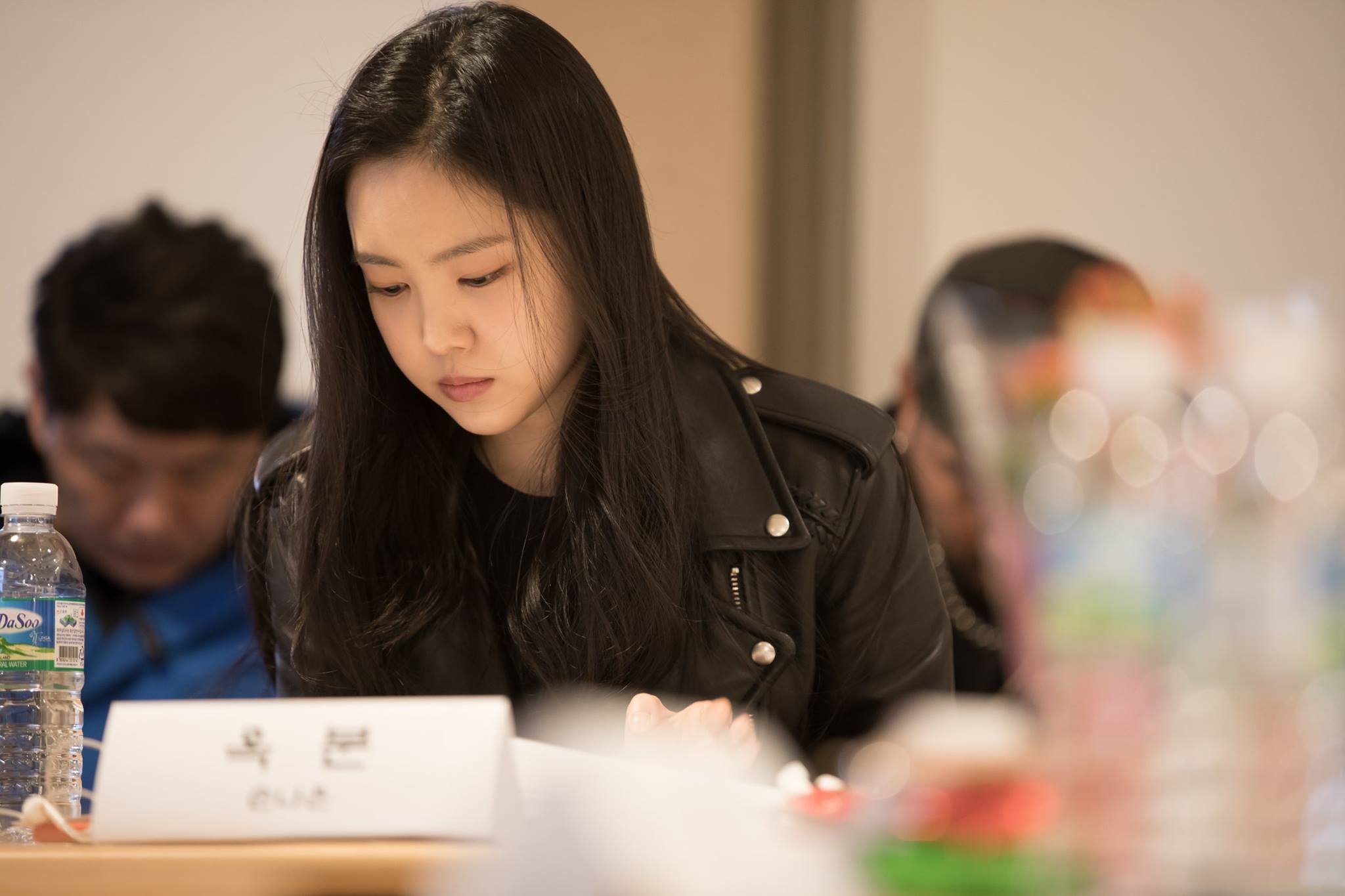 女哭声剧照的剧照