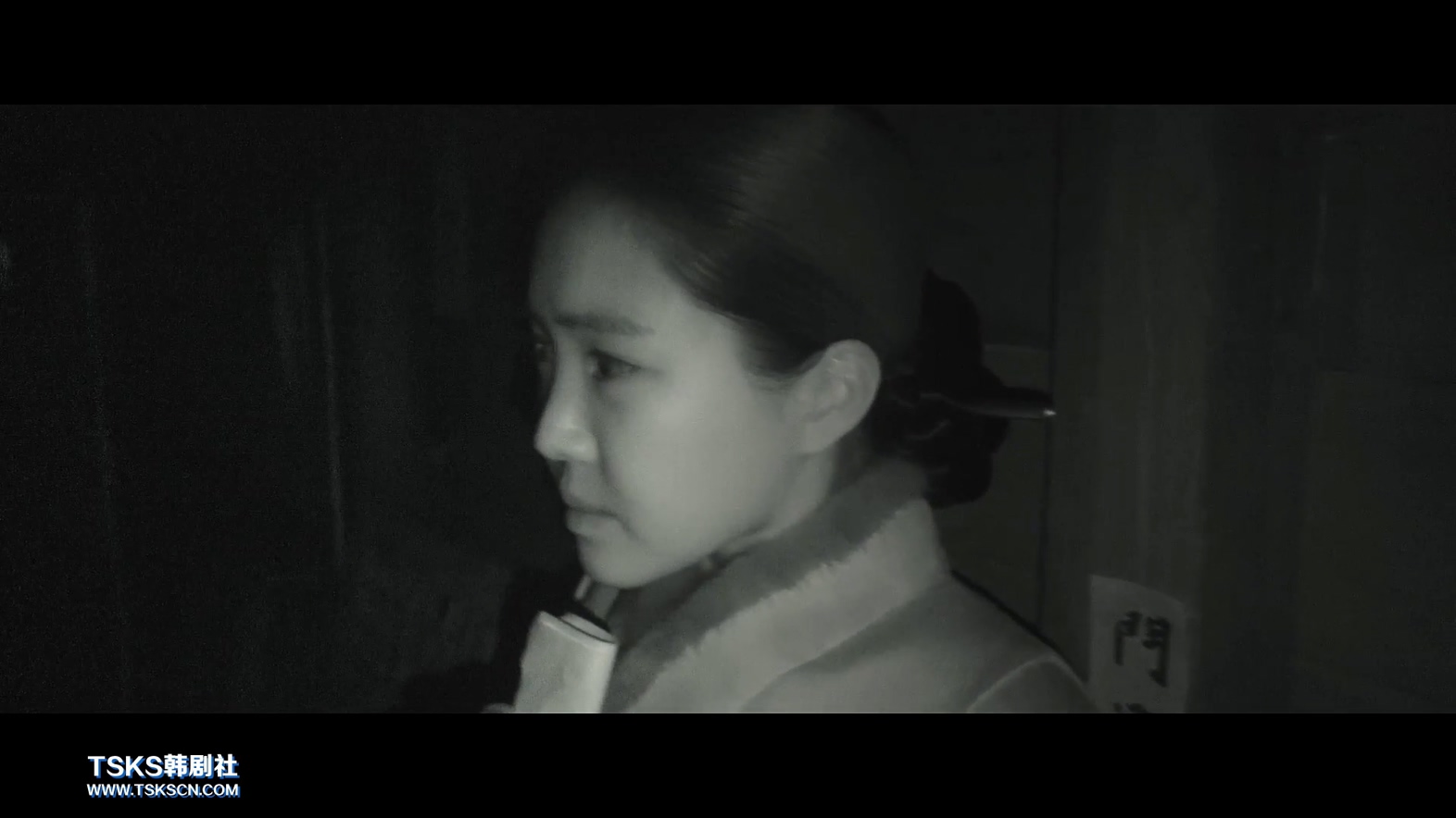 女哭声剧照的剧照